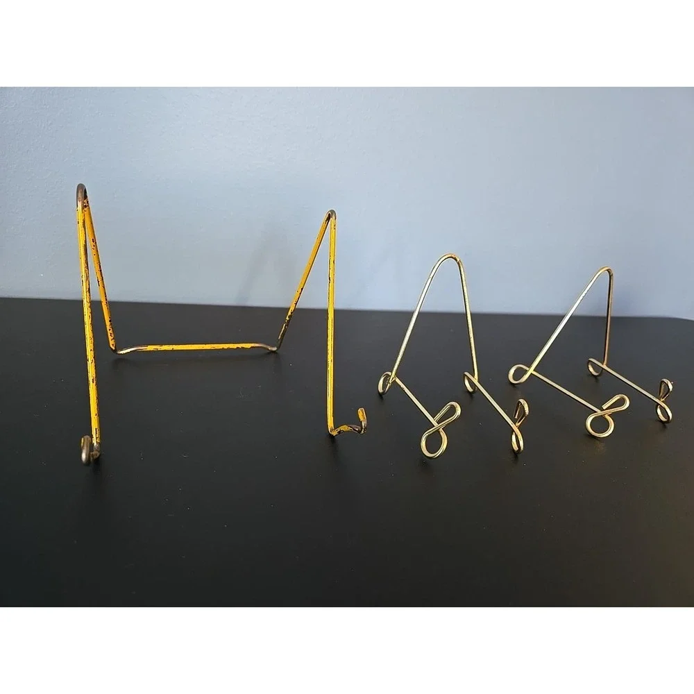 Set of 3 gold toned twisted metal plated artwork display easel stand Size -pics